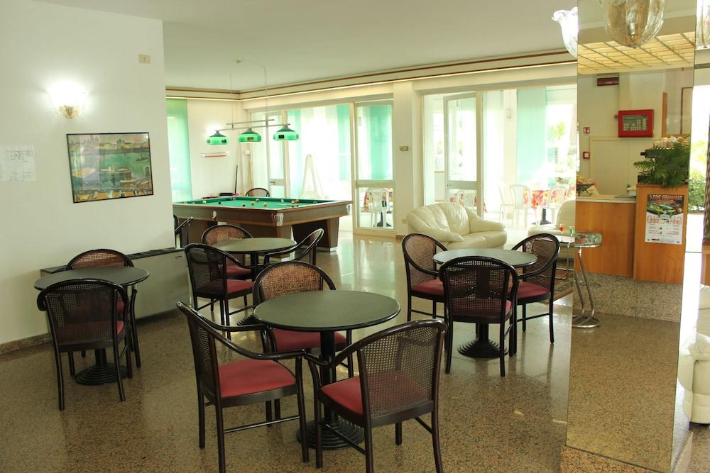 Hotel La Torretta Bramante Rimini Esterno foto